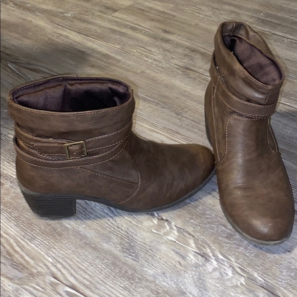 American Eagle Outfitters Shoes - American Eagle ankle boots